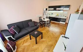 Lovely City Center 1Bd, 1Bt Apartment